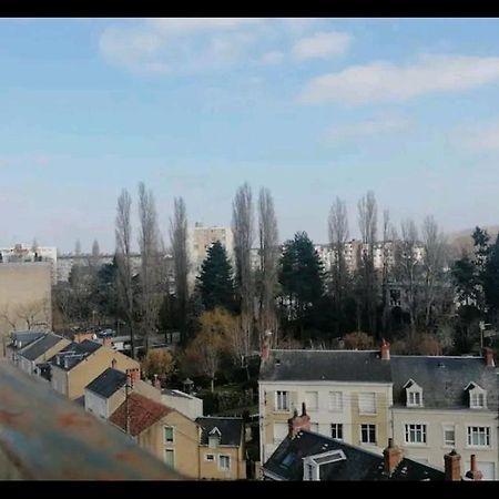 Un Temps Pour Soi Apartment Chateauroux Exterior photo