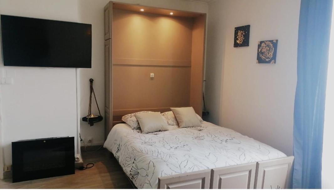 Un Temps Pour Soi Apartment Chateauroux Exterior photo